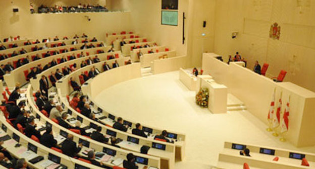 Заседание парламента Грузии в новом здании в Кутаиси. Фото пресс-службы парламента Грузии