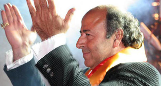 Гарник Саркисян. Фото с личной страницы певца на Facebook, http://www.facebook.com/pages/KARNIG-SARKISIAN