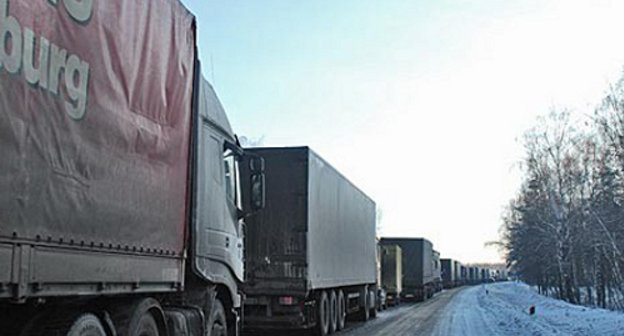 Затор на трассе М-4 "Дон". Фото: http://zr36.ru