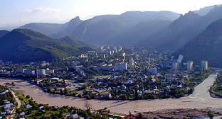 Город Карачаевск, Карачаево-Черкессия. Фото http://commons.wikimedia.org