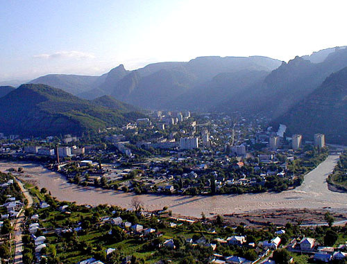 Город Карачаевск, Карачаево-Черкессия. Фото http://commons.wikimedia.org