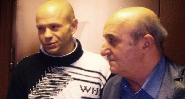 Подсудимый Дмитрий Павлюченков и его адвокат Карен Нерсесян в Мосгорсуде. Москва, 12 декабря 2012 г. Фото Юлии Буславской для "Кавказского узла"