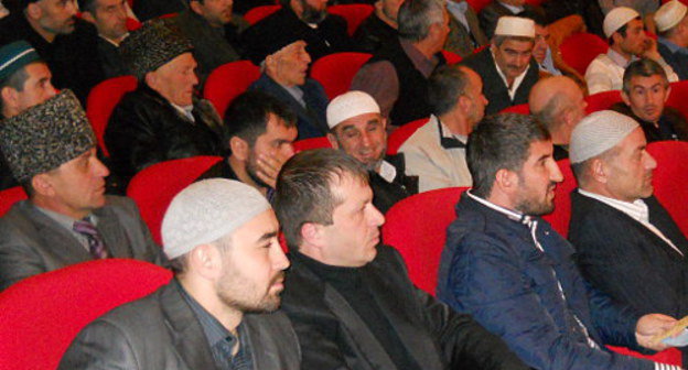 Делегаты съезда мусульман Адыгеи и Краснодарского края. Майкоп, 24 ноября 2012 г. Фото Олега Чалого для "Кавказского узла"