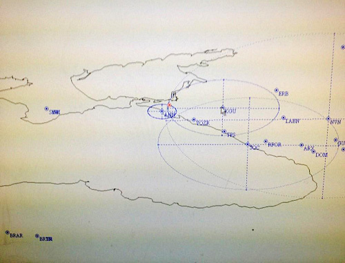 Определение эпицентра землетрясения на экранах Анапской сейсмостанции. Фото: http://www.facebook.com/pages/Anaping