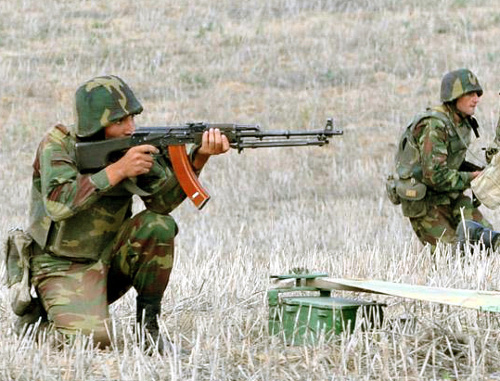 Солдаты армии обороны Нагорного Карабаха во время учений. Фото пресс-службы президента Армении, http://www.president.am