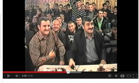 Кадр из видеоролика "Ты кто такой? Давай, до свидания!", http://www.youtube.com