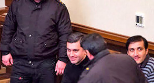 Ираклий Окруашвили (в центре). Тбилиси, январь 2013 г. Фото: Александр Имедашвили, NEWSGEORGIA Ираклий Окруашвили (в центре). Тбилиси, январь 2013 г. Фото: Александр Имедашвили, NEWSGEORGIA