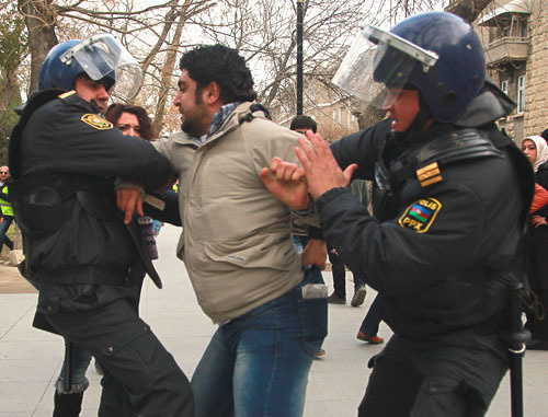 Несогласованная акция протеста в поддержку жителей Исмаиллы. Баку, 26 января 2013 г. Фото Азиза Каримова для "Кавказского узла"
