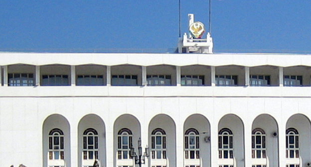 Махачкала, дом правительства. Фото Мусы Мусаева для "Кавказского узла"