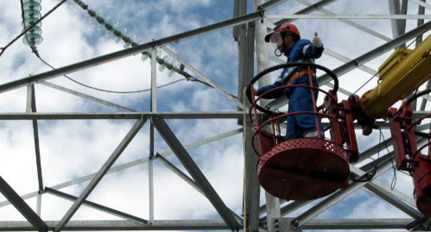 Ремонтные работы на ЛЭП. Фото: http://mrsk-yuga.ru