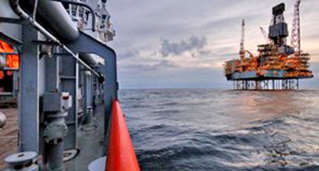 Черноморский нефтяной терминал в Кулеви, Азербайджан. Фото http://www.1news.az