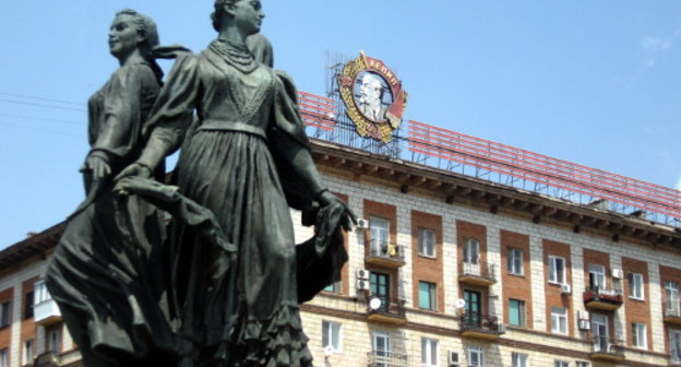 Фонтан "Дружба народов" на верхней террасе Центральной набережной Волгограда. Фото Вячеслава Ященко для "Кавказского узла"