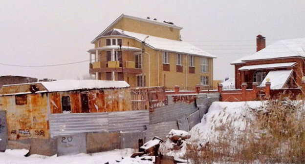 Строительство коттеджей в водоохранной зоне на полуострове Пролетарский. Астрахань, январь 2013 г. Фото Елены Гребенюк для "Кавказского узла"