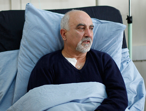 Паруйр Айрикян в больничной палате на второй день после операции. Ереван, 2 февраля 2013 г. Фото: © PanARMENIAN Photo/Tigran Mehrabyan