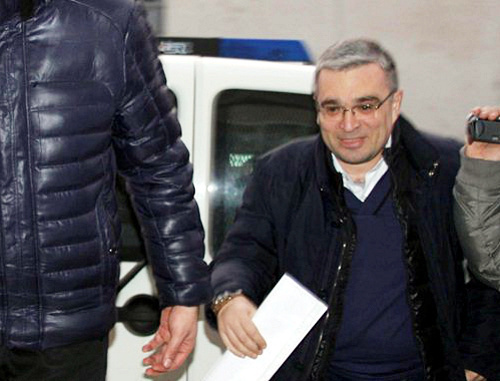 Ильгар Мамедов после ареста и разбирательства в Насиминском районном суде. Баку, 4 февраля 2013 г. Фото ИА "Туран"