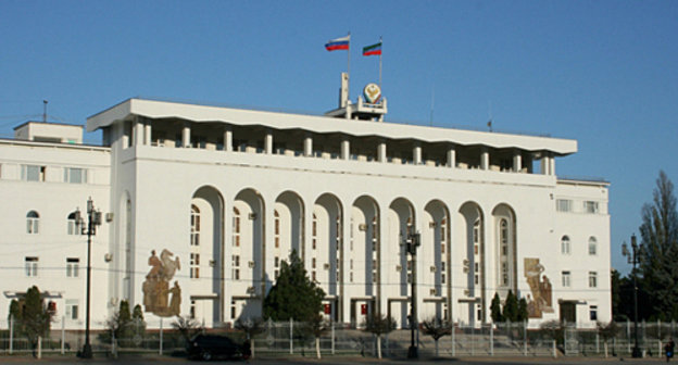 Дагестан, Махачкала, Дом правительства. Фото: http://www.riadagestan.ru