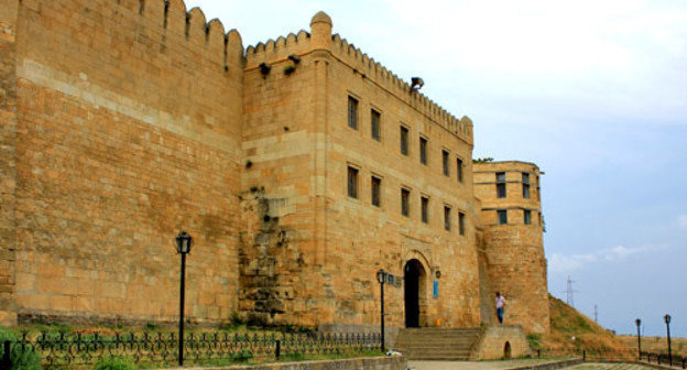 Цитадель "Нарын-Кала". Фото Tikilo90, http://commons.wikimedia.org