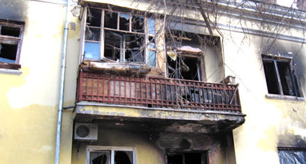 Пожар в двухэтажном многоквартирном доме в Волгограде. 2 марта 2013 г. Фото Вячеслава Ященко для "Кавказского узла"