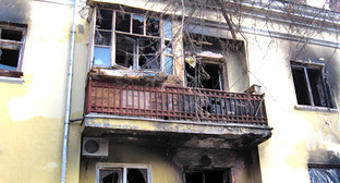 Пожар в двухэтажном многоквартирном доме в Волгограде. 2 марта 2013 г. Фото Вячеслава Ященко для "Кавказского узла" Пожар в двухэтажном многоквартирном доме в Волгограде. 2 марта 2013 г. Фото Вячеслава Ященко для "Кавказского узла"
