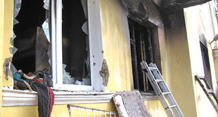 Пожар в двухэтажном многоквартирном доме в Волгограде. 2 марта 2013 г. Фото Вячеслава Ященко для "Кавказского узла" Пожар в двухэтажном многоквартирном доме в Волгограде. 2 марта 2013 г. Фото Вячеслава Ященко для "Кавказского узла"