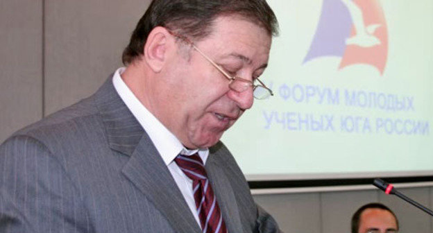 Президент Международной черкесской ассоциации Хаути Сохроков. Фото: Российский союз молодых ученых, http://rosmu.ru