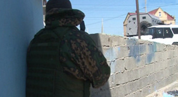 Спецоперация в поселке Семендер, махачкала, 20 марта 2013 г. Фото: http://www.rgvktv.ru