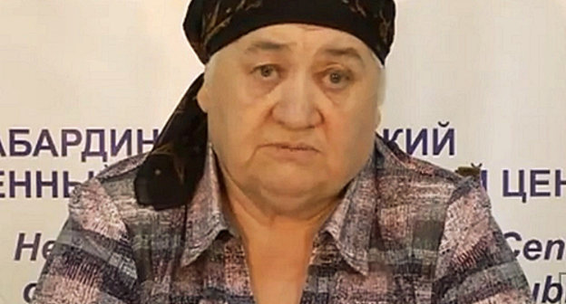 Кадр из видеообращения Сони Черкесовой к президенту РФ и главе КБР, размещенного на сайте  правозащитного центра  КБР, http://zapravakbr.ru