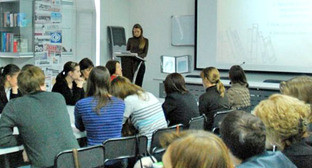Студенты Северо-Кавказского университета (СКФУ) во время занятий. Ставрополь. Фото http://net.ncstu.ru/ Студенты Северо-Кавказского университета (СКФУ) во время занятий. Ставрополь. Фото http://net.ncstu.ru/