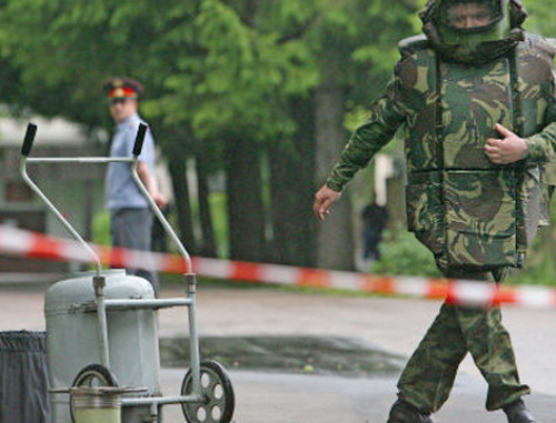 Взрывотехник за работой. Дагестан. Фото: http://er.ru/news