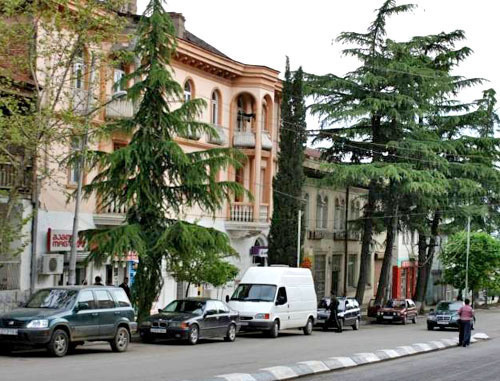 Центральная улица в Гурджаани, Кахетия (Восточная Грузия). Фото: А.Мухранов, http://travelgeorgia.ru/