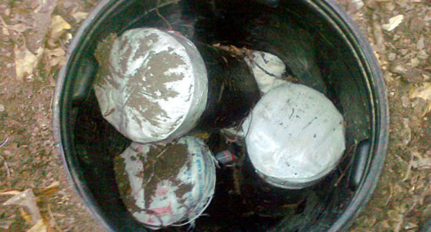 Тайник с СВУ. Фото: http://nak.fsb.ru