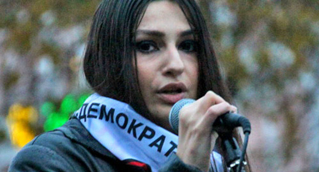 Луиза Дибирова. Фото www.yabloko.ru