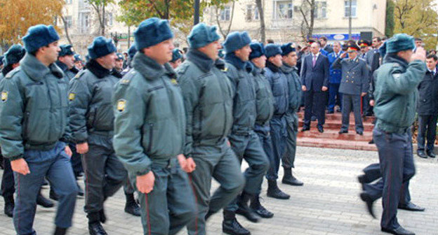 Сотрудники правоохранительных органов. Фото http://www.riadagestan.ru/