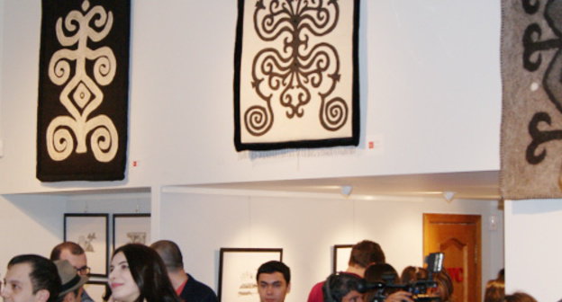 Выставка "Оттенки черкесского". Москва, 10 апреля 2013 г. Фото Натальи Крайновой для "Кавказского узла"