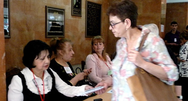 Один из избирательных участков в день голосования на выборах в Совет старейшин Еревана 5 мая 2013 г. Фото Армине Мартиросян для "Кавказского узла"