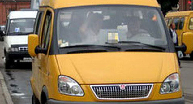 Маршрутное такси. Фото http://www.riadagestan.ru/