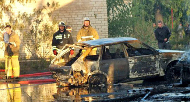 Спасатели на месте аварии на станции Белая Калитва. Ростовская область, 9 мая 2013 г. Фото http://www.echo.msk.ru/