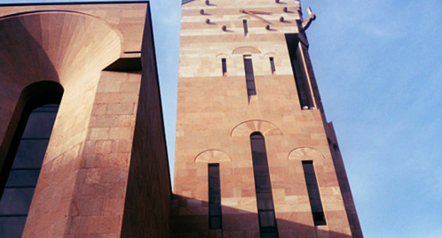 Ереван, здание мэрии. Фото Армине Мартиросян.