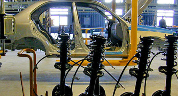 Сборочный цех на Таганрогском автозаводе "ТагАЗ". Фото http://www.tagaz.ru/