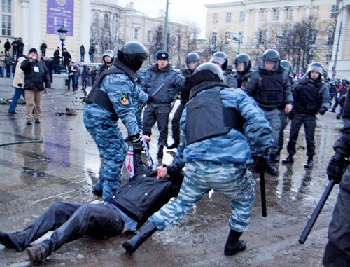 Беспорядки на Манежной площади. Москва, 11 декабря 2010 г. Фото: Yuri Timofeyev (RFE/RL)