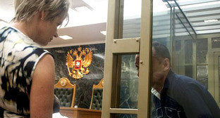 Елена и Михаил Савва в зале суда. Краснодар, 17 июня 2013 г. Фото: "Группа поддержки Михаила Саввы" в ВКонтакте, http://vk.com/mvsavva