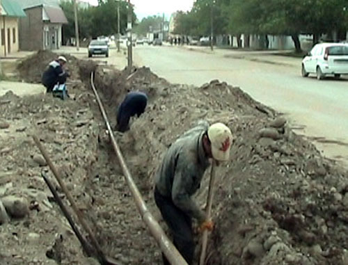 Работы по реконструкции водопровода в Кайтагском районе Дагестана. Фото www.riadagestan.ru