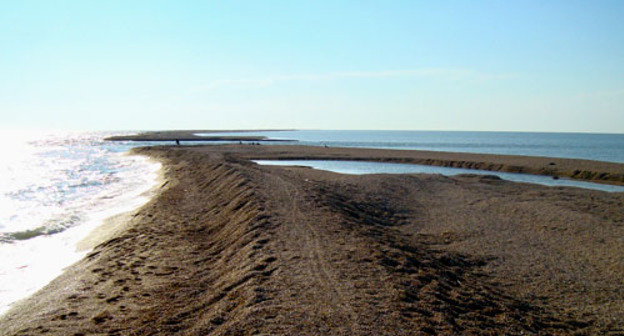 Коса Должанская, Краснодарский край. Фото: Gregory A. Kharikoff, http://commons.wikimedia.org/