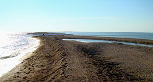 Коса Должанская, Краснодарский край. Фото: Gregory A. Kharikoff, http://commons.wikimedia.org/