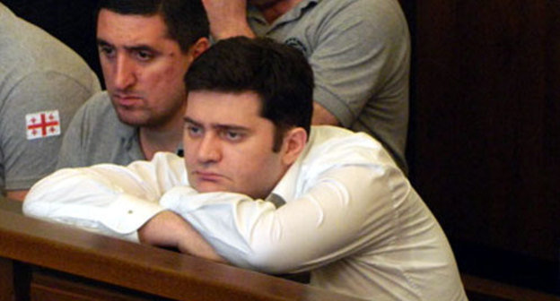 Бачо Ахалая на слушании по его делу в Тбилисском городском суде 27 июля 2013 г. Фото: Salome Chkheidze, http://www.humanrights.ge 