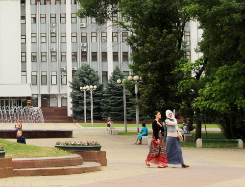 В центре Майкопа, Адыгея, 2013 г. Фото Олега Чалого для "Кавказского узла"