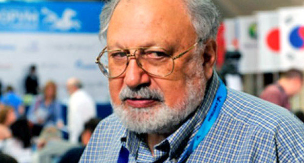 Рустам Ибрагимбеков. Фото http://minval.az/