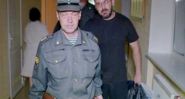 Задержание Антона Дубровского. Ставрополь, 5 сентября 2013 г. Фото: http://fedpress.ru