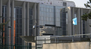 Здание штаб-квартиры Интерпола в Лионе. Фото: JeanBono, http://commons.wikimedia.org
