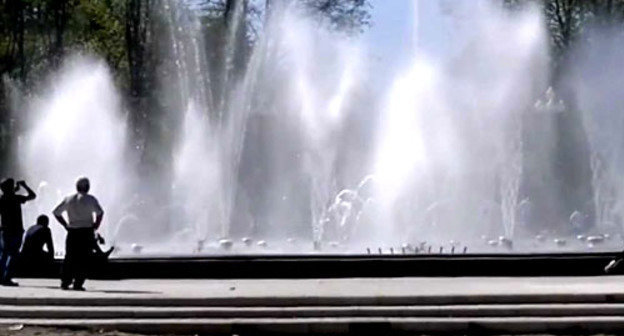 Поющие фонтаны на площади Согласия. Фото: кадр из видео www.youtube.com